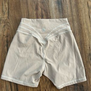 BuffBunny Legacy Short